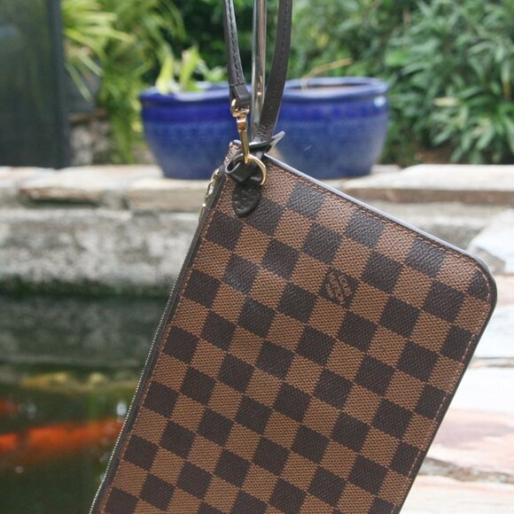 LOUIS VUITTON DAMIER EBENE CLUTCH POCHETTE POUCH WRISTLET MM/GM 100% AUTHENTIC - Picture 6 of 11